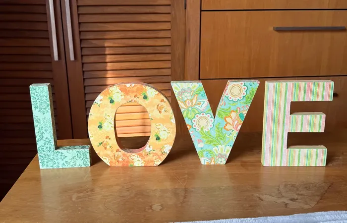 Letreiro LOVE decoração