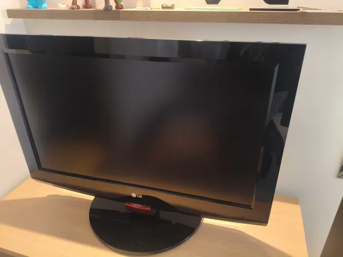 TV LCD 32? LG 32LB9RTB - Funcionando | R$ 250 (Ótima oportunidade)