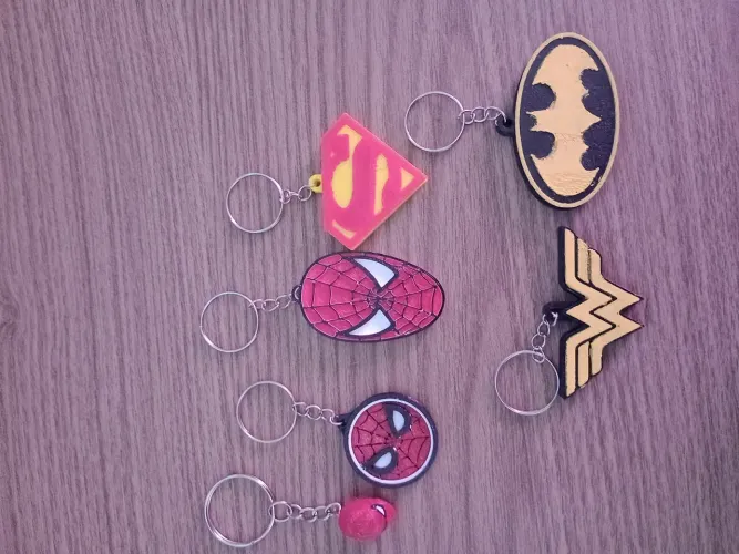 Chaveiros Personalizados Super Heróis Aranha Morcego