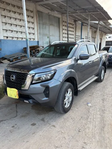 Nissan Frontier XE CD 4X4 2.3 Bi-TB Diesel Aut. 2025