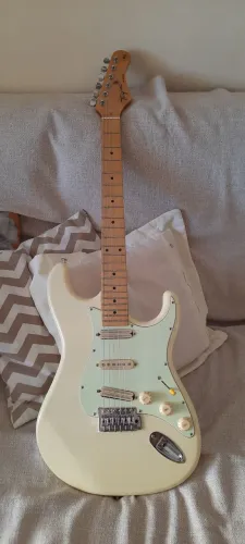 GUITARRA TAGIMA set MALAGOLI