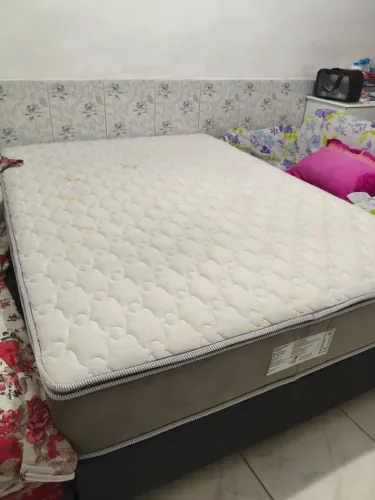 Cama Box SEMI NOVA