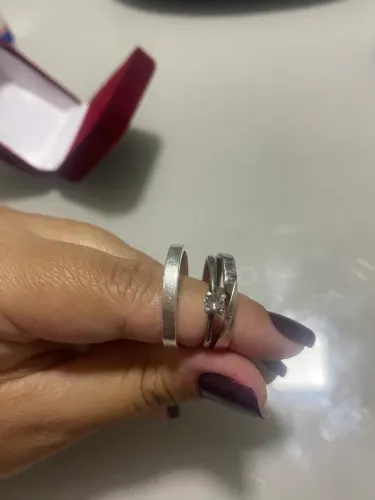 Vende-se aliança prata 925 3 mm 