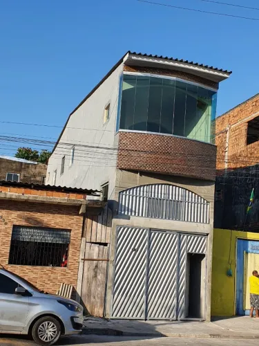 Ótima Casa com 2 pavimentos - Bairro: Jurunas - 03 quartos