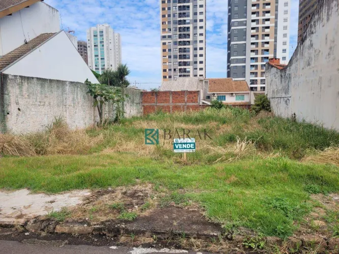 Excelente Terreno na Zona 08 à venda, 464m² por R$ 800.000 - Maringá/PR