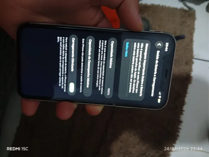 iPhone 11 semi novo