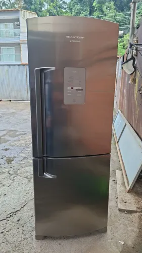 VENDO 2 GELADEIRAS PRA RETIRADA DE PEÇAS BRASTEP INVERSE E OUTRA CONSUL POR 350 AS DUAS
