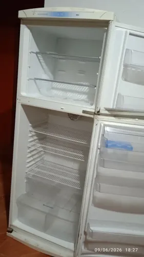 GELADEIRA CONTINENTAL 470L.ÓTIMO ESTADO DE CONSERVAÇÃO!