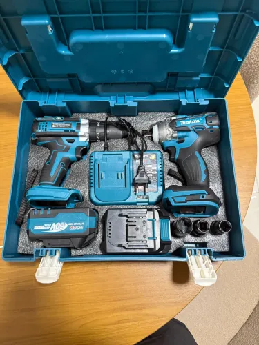 Kit Makita parafusadeira e chave impactor DTW300
