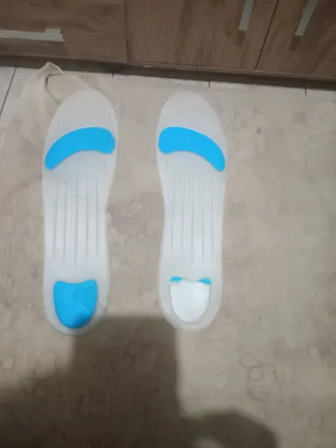 Vende se um palmilha para sapatos ou tênis 