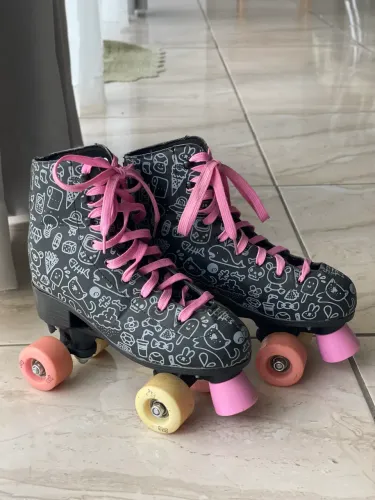 Patins Roller Estilo New Preto Tamanho 38