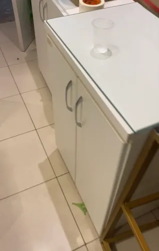Armário com tempo de vidro