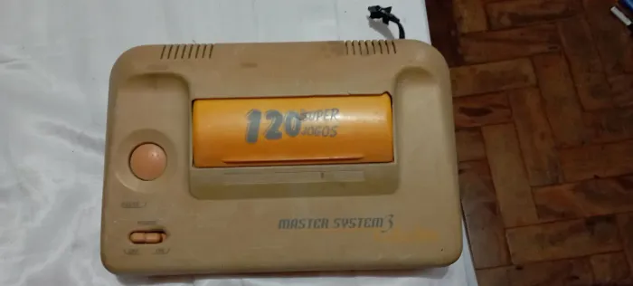 **Baixei** Master System 3 Collection 120 jogos na memoria (para peças)