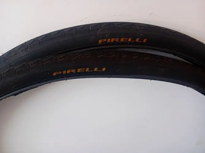 Pneu Touring 700 x 35