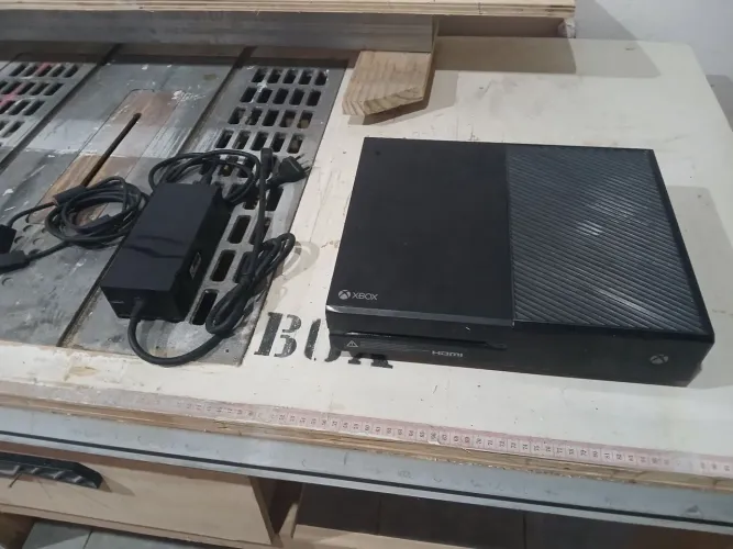 XBOX ONE (com defeito)
