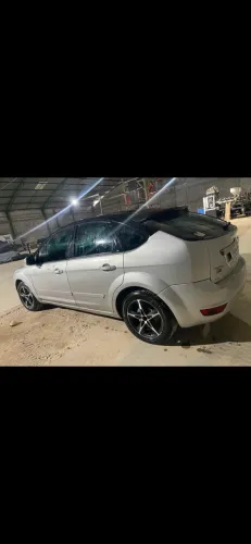 Ford Focus 1.6 S/se/se Plus Flex 8v/16v 5P 2010