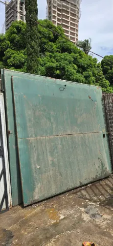 Portão  de chapa de ferro 