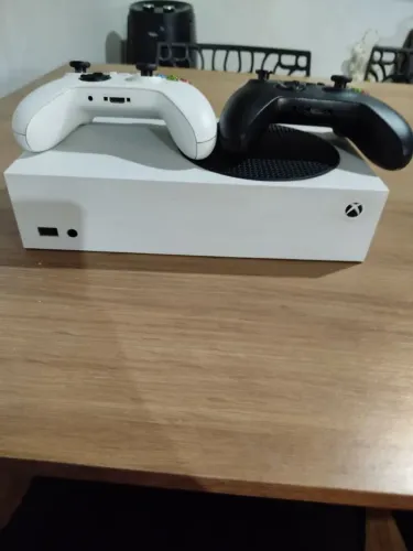 Vendo um xbox série S