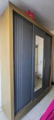 Guarda roupa de casal