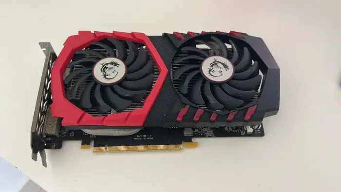 GTX 1050 Ti MSI Gaming 4GB COM DEFEITO - Para Reparo ou Peças
