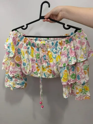 Lança Perfume - blusa ombro a ombro cropped