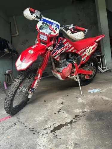 Vendo moto CRF 230 2008