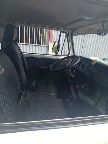 Volkswagen Kombi Standard/ Luxo/ Serie Prata 2005