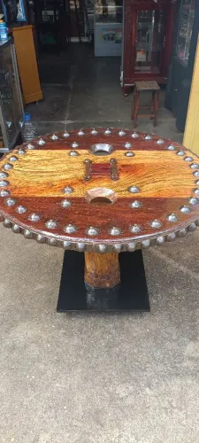 Mesa em Roda de Carro de Boi Autêntica (Madeira Bálsamo)