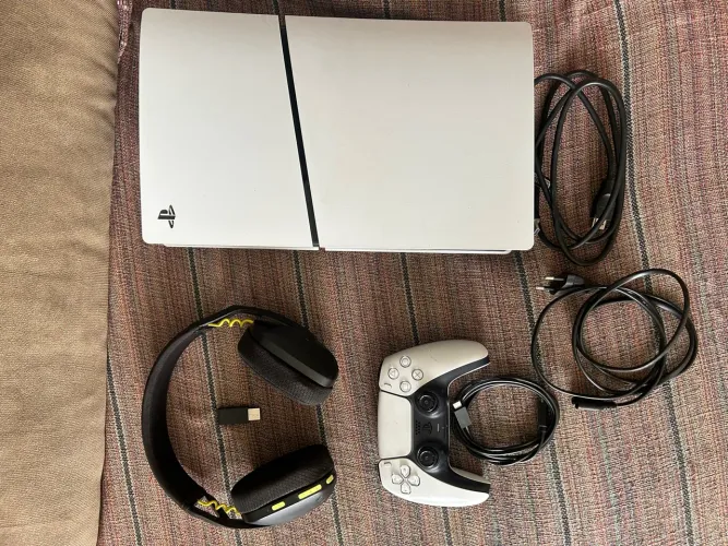 PlayStation 5 Slim 1TB (MIDIA DIGITAL)