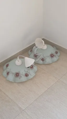 Par de Lustres Vintage em Vidro Floral 