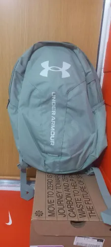 Mochila under armour unissex original, impermeável.