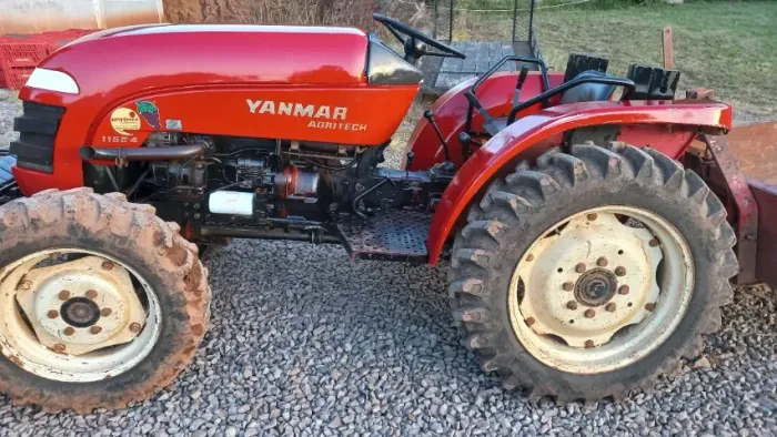 Trator Agrícola 4x4 Yanmar 1155