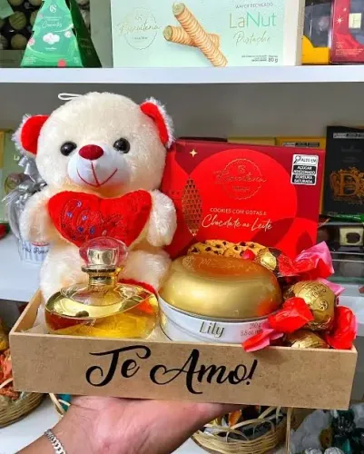 Cestas presenteáveis (café da manhã, Boticário, ursinho) a sua escolha