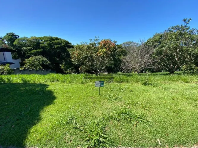 Terreno de 1.000 m² com lazer completo no Recanto Santa Bárbara, Jambeiro