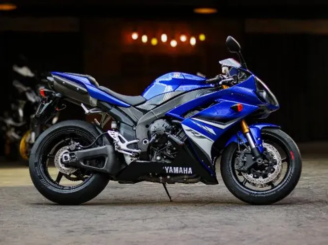 YAMAHA YZF R-1 1000 1000 cc