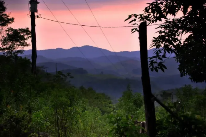 Vende-se Fazenda de 52 alqueires em Sete Barras, casa, cachoeira, terra boa e muita água