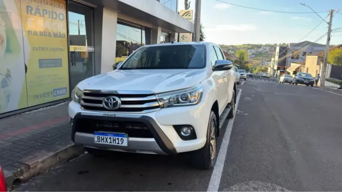 Toyota Hilux CD SRX 4X4 2.8 TDI 16V Diesel Aut. 2017