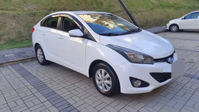 Hyundai HB20S C.plus/c.style1.0 Flex 12V Mec. 4P 2015