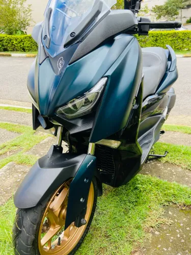 XMAX 250 24/24