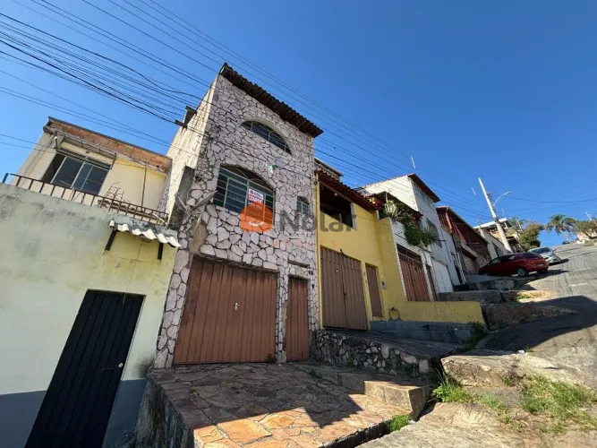Casa à venda no bairro Nazaré em Belo Horizonte MG