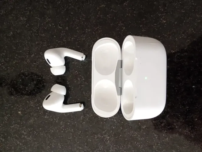 AirPods Pro (2ª geração) com estojo Lightning/MagSafe
