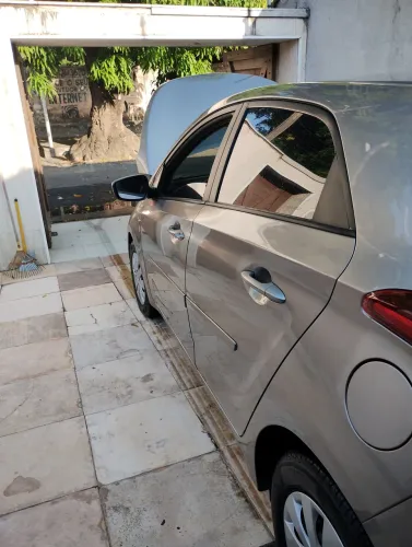 Hyundai HB20 Unique 1.0 Flex 12V Mec. 2019