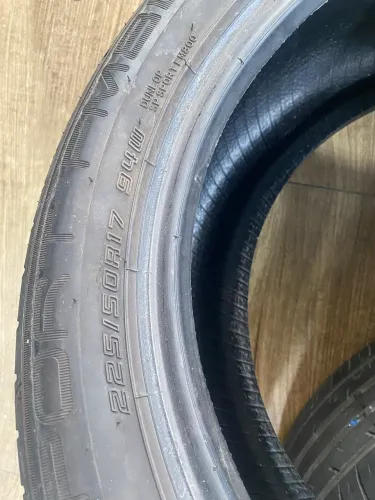 Pneus 225-50-17