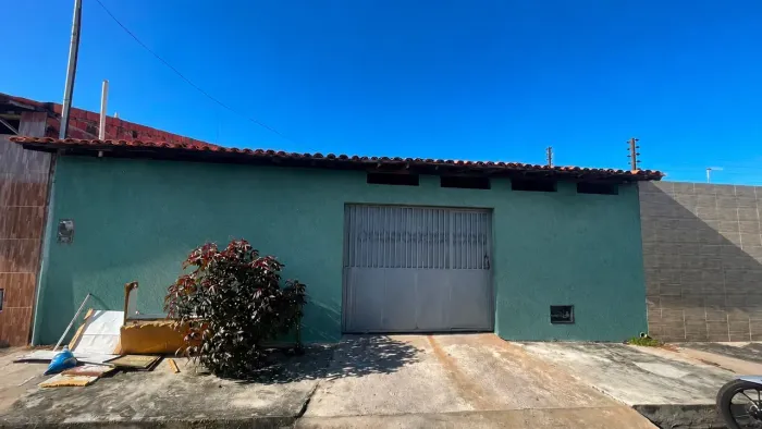 CASA AMPLA PARA LOCAÇÃO NO BAIRRO RENASCENSA TERESINA/PI