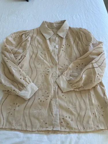 VENDO CAMISA FEMININA LAISE