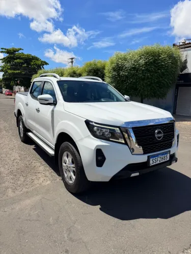 Nissan Frontier XE CD 4X4 2.3 Bi-TB Diesel Aut. 2024