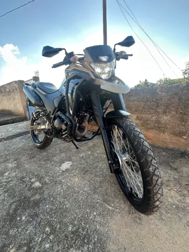 VENDO OU TROCO LANDER 2024 
