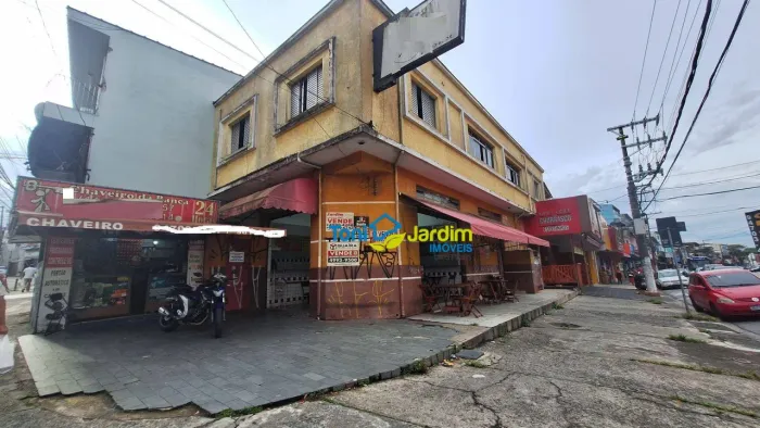 Sobrado com 2 dormitórios à venda, 432 m² por R$ 2.970.000,00 - Vila Linda - Santo André/S