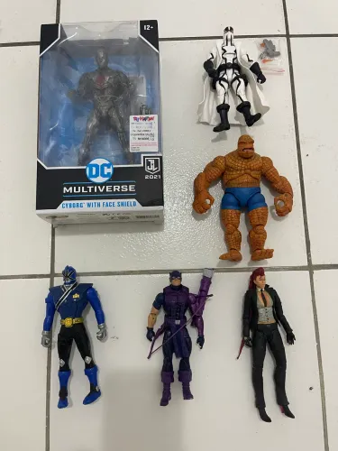 Lote Actions figuras colecionáveis  