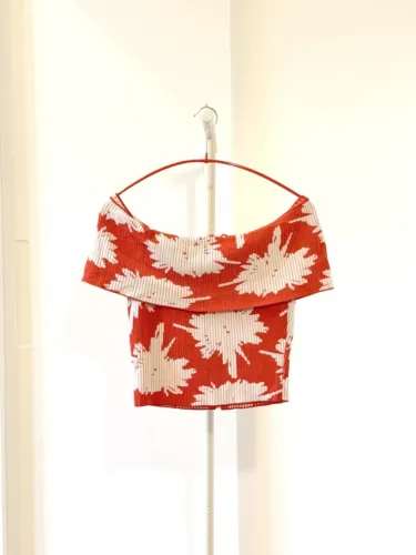 Top de tricô Coven estampado vermelho P